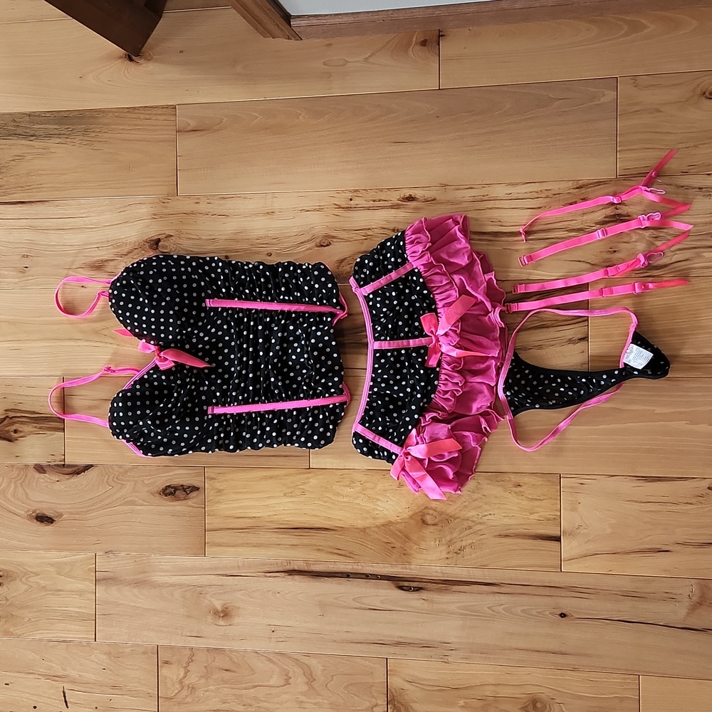 Dreamgirl corset/skirt lingerie set